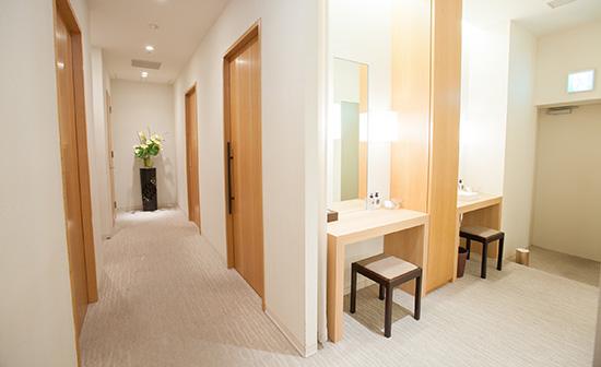 ホワイトエッセンス 新宿タカシマヤタイムズスクエアの写真 4