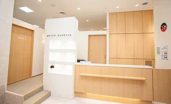 ホワイトエッセンス イオンモール和歌山の写真 1