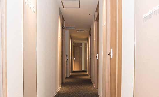 ホワイトエッセンス 三宮WESTの写真 3