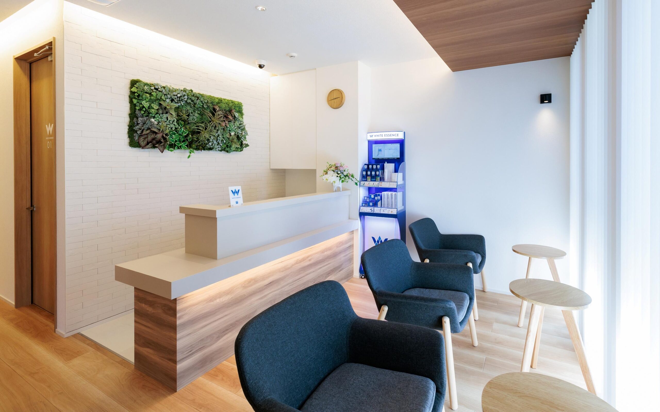 ホワイトエッセンス 上田の写真 1