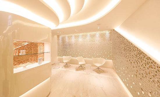 ホワイトエッセンス 名古屋栄の写真 2