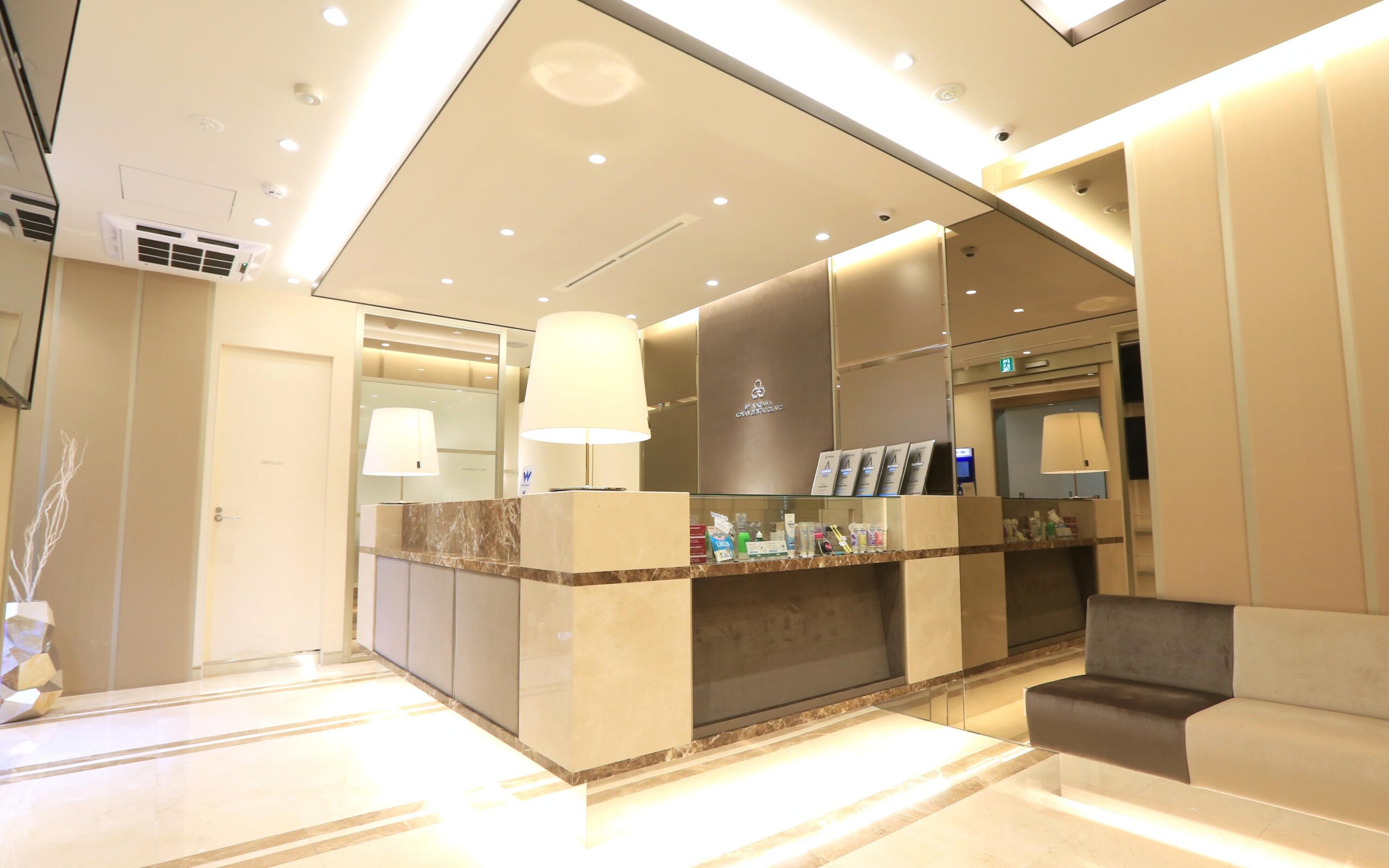 ホワイトエッセンス 品川駅港南口の写真 1