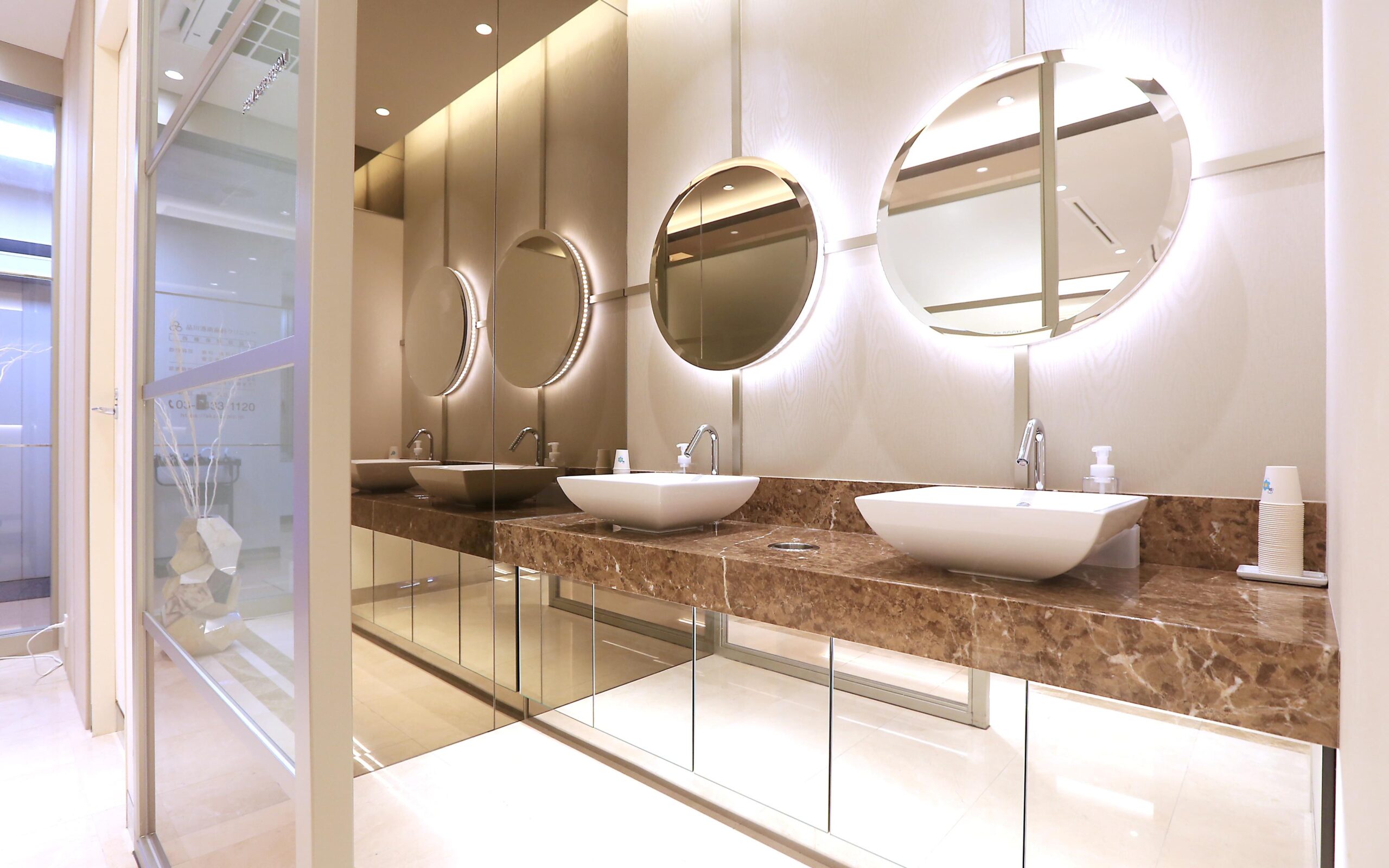 ホワイトエッセンス 品川駅港南口の写真 2