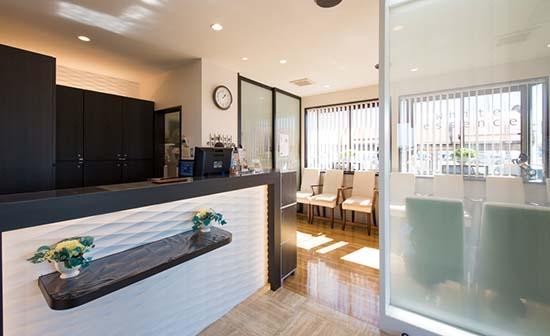 ホワイトエッセンス 大垣インターの写真 1