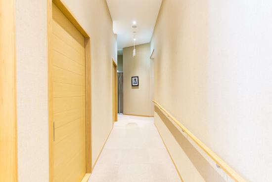 ホワイトエッセンス 天神の写真 3