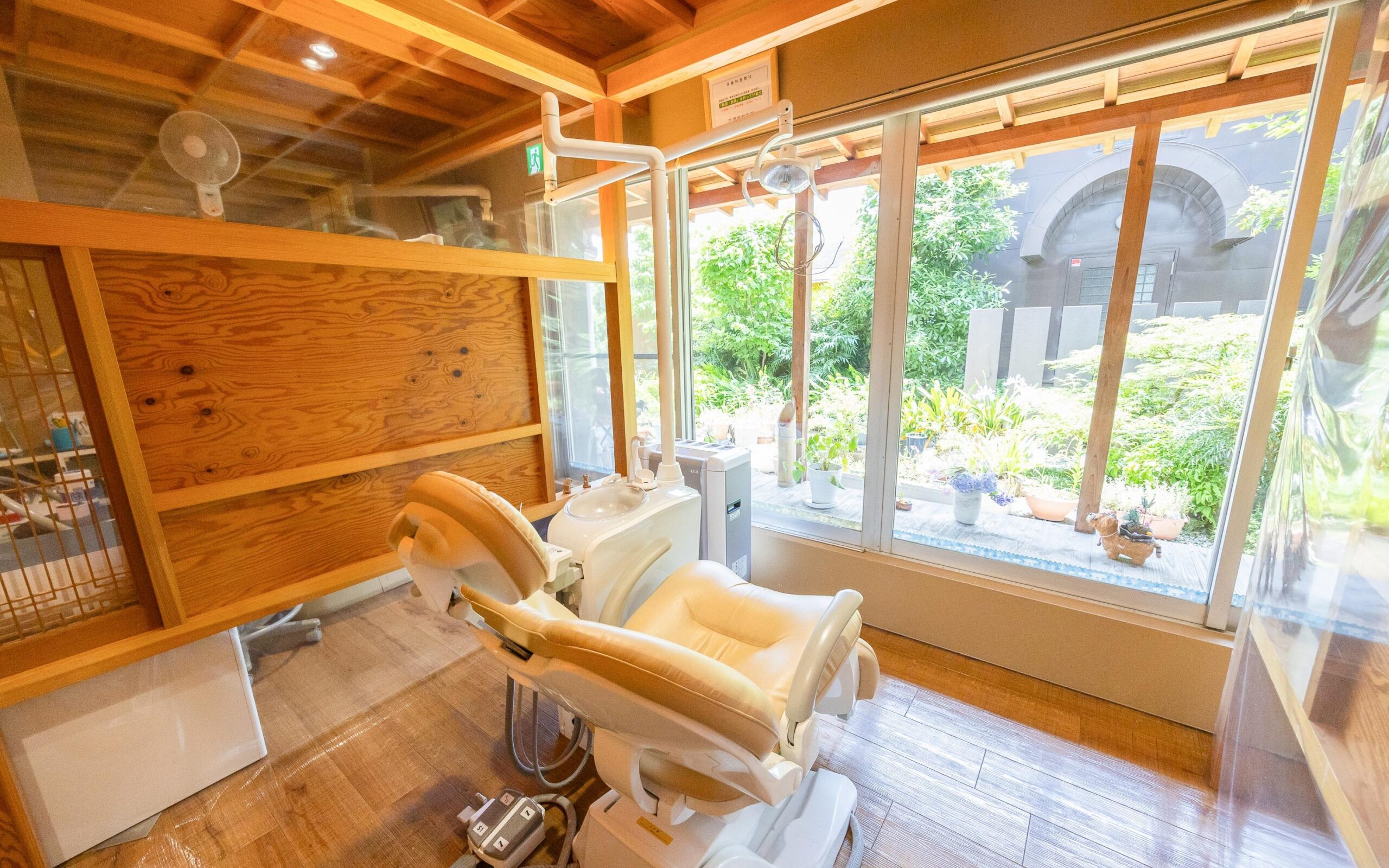 ホワイトエッセンス 富田林西口の写真 2