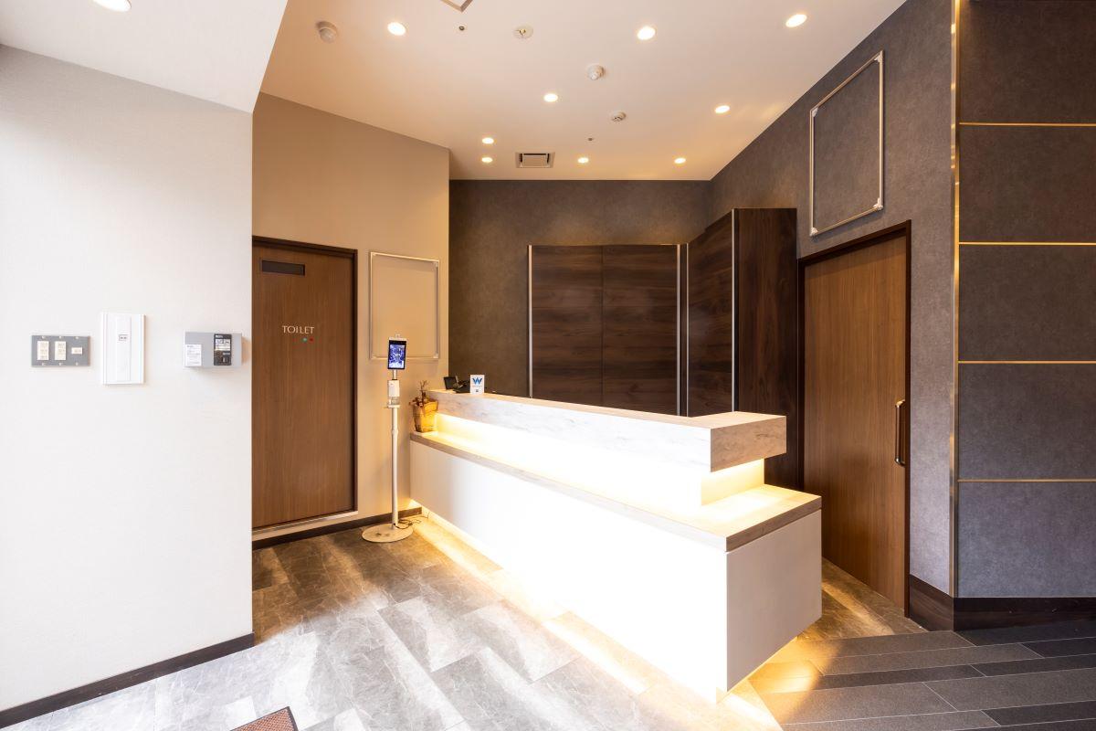 ホワイトエッセンス 小倉駅新幹線口の写真 1