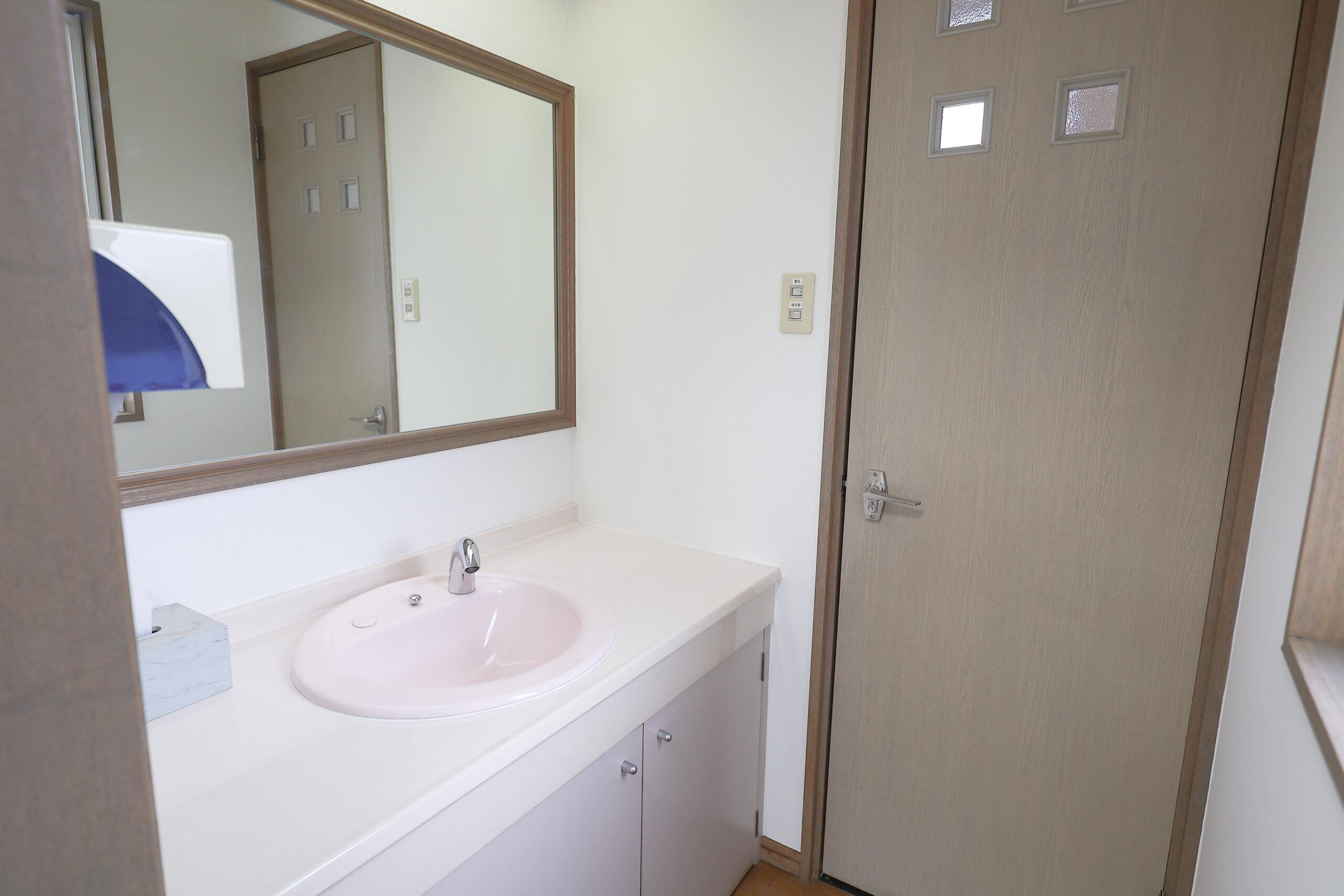 ホワイトエッセンス 小矢部の写真 4