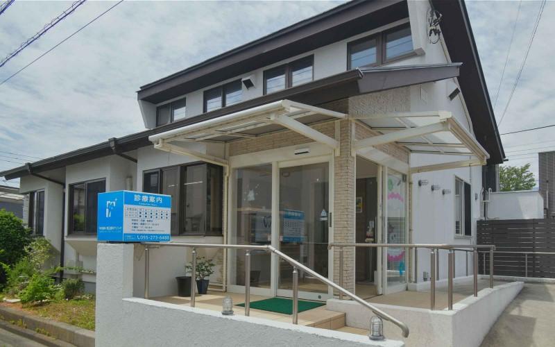 ホワイトエッセンス 山梨中央の写真 1