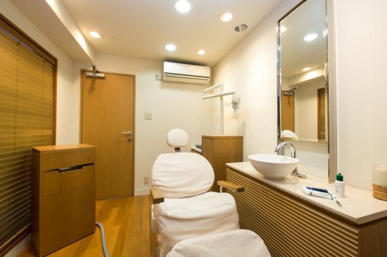 ホワイトエッセンス 川崎さつき橋の写真 2