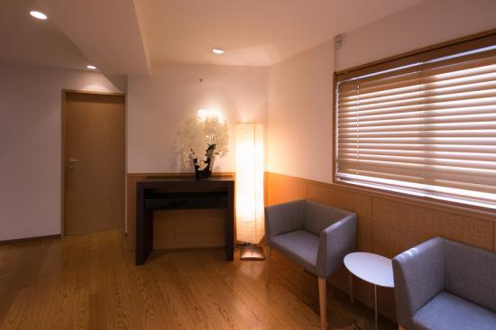 ホワイトエッセンス 川崎さつき橋の写真 3