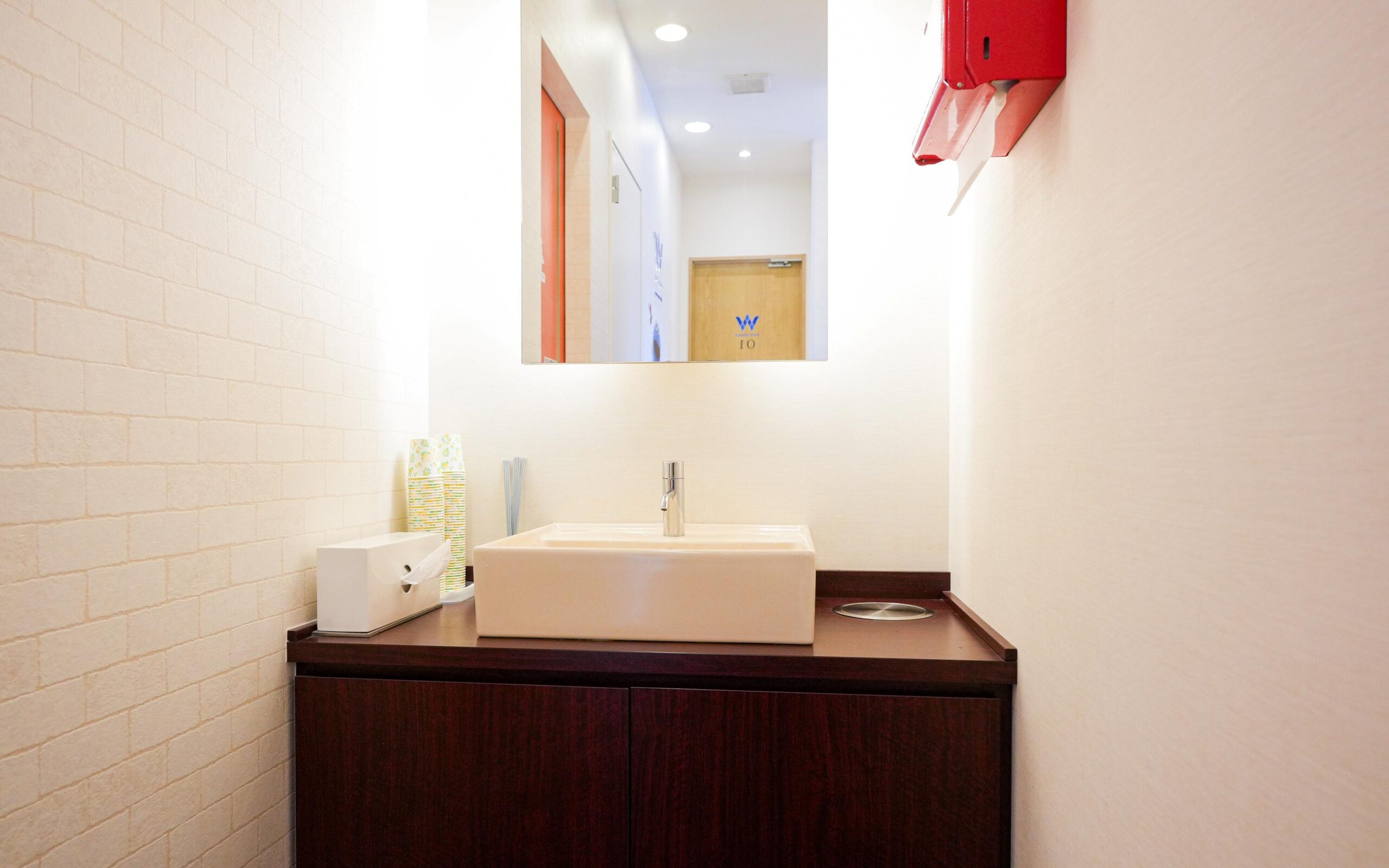 ホワイトエッセンス 戸田公園駅前の写真 6