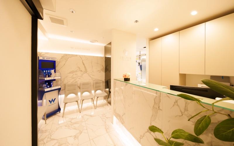 ホワイトエッセンス 新宿駅東口の写真 6