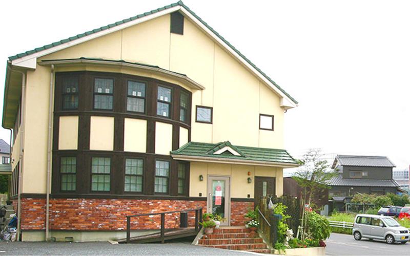 ホワイトエッセンス 東海名和の写真 2