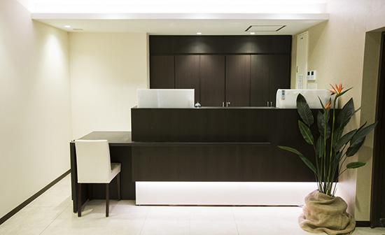 ホワイトエッセンス 横浜東口の写真 1