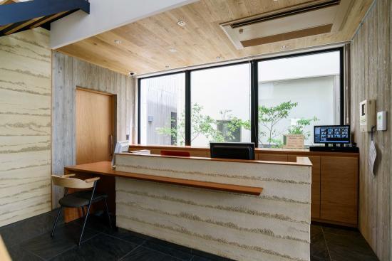 ホワイトエッセンス 沖縄市