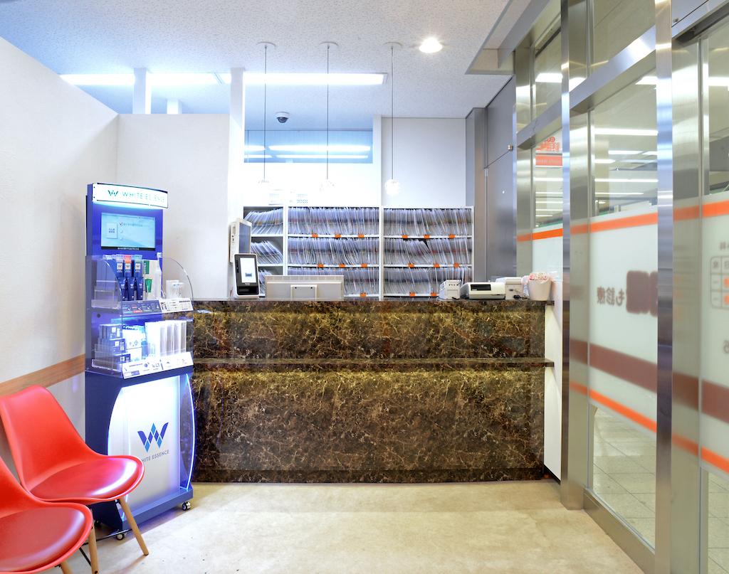 ホワイトエッセンス 泉ヶ丘駅の写真 1