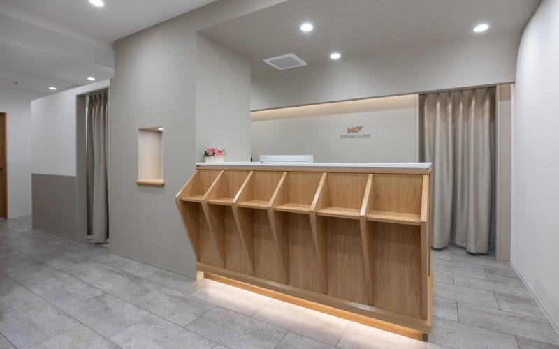 ホワイトエッセンス 生駒駅前の写真 1