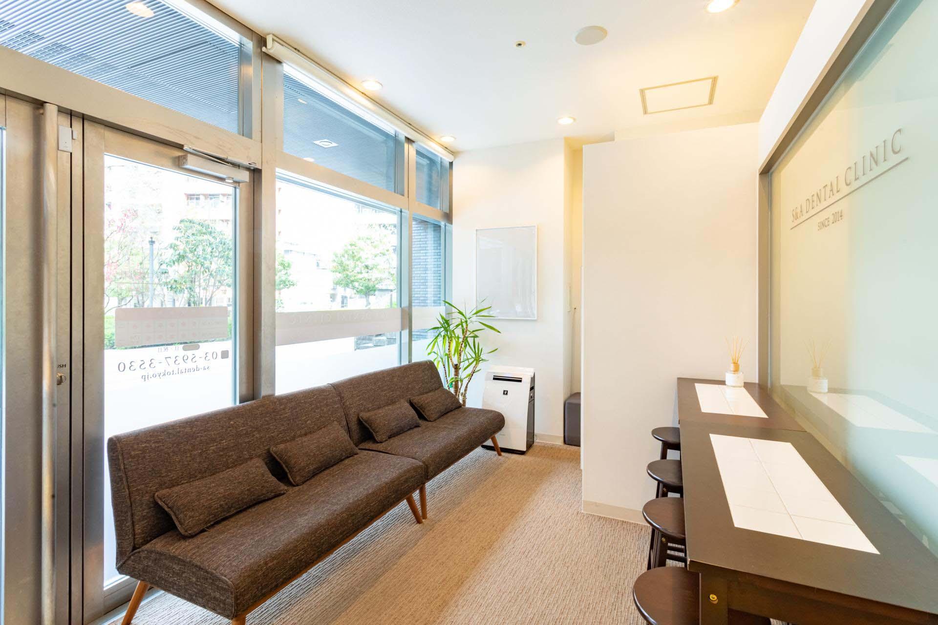 ホワイトエッセンス 西新宿の写真 1