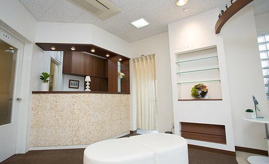 ホワイトエッセンス 金剛東の写真 1