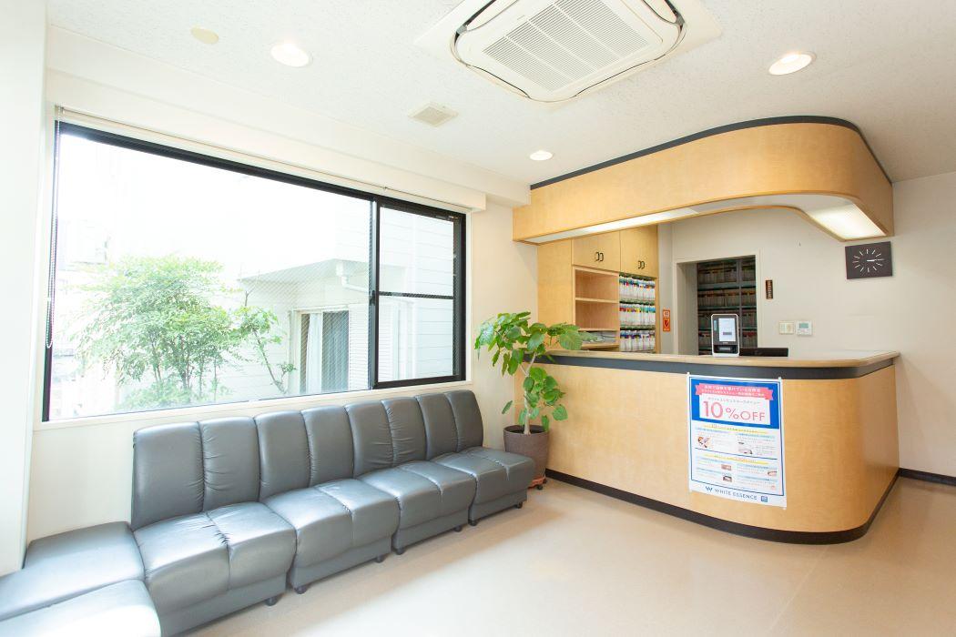 ホワイトエッセンス 阪神大石駅の写真 1