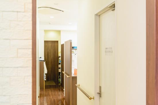 ホワイトエッセンス 阪神西宮の写真 2