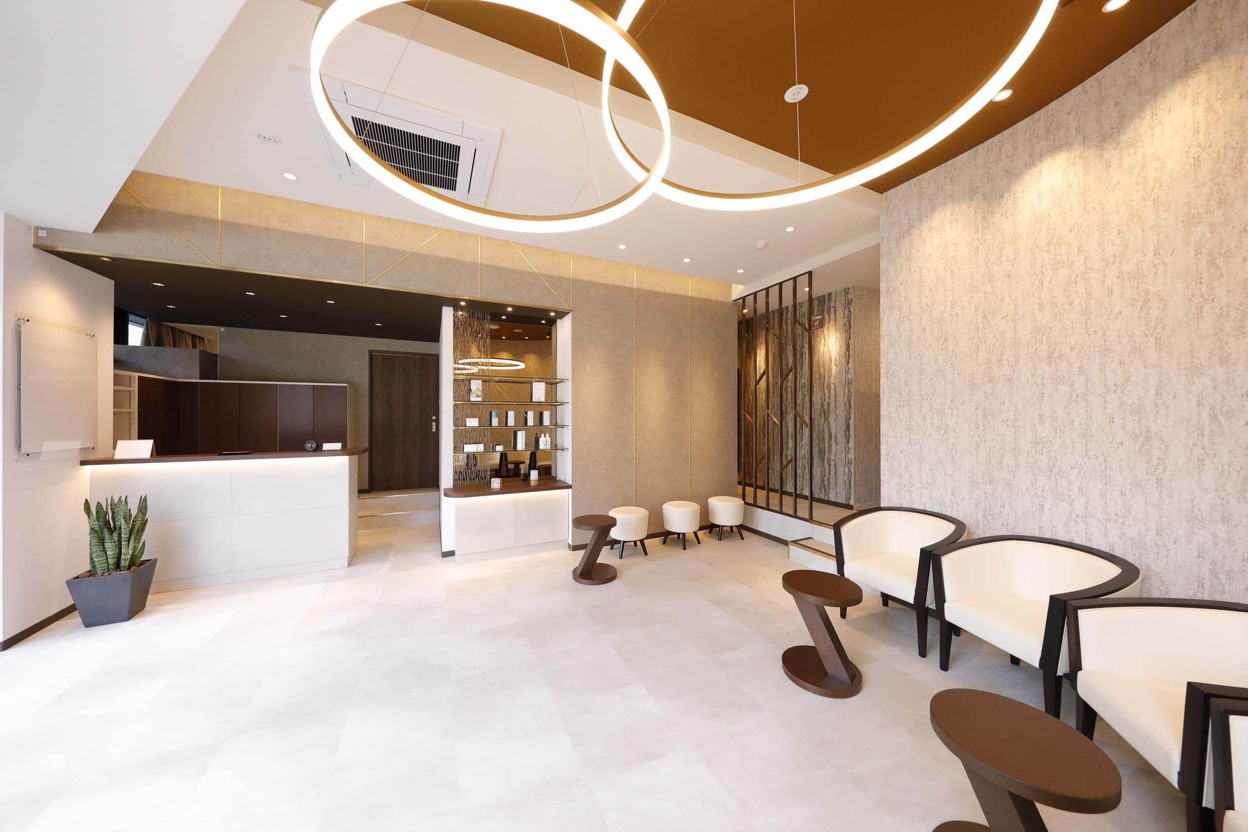 ホワイトエッセンス 静岡駅南口の写真 2