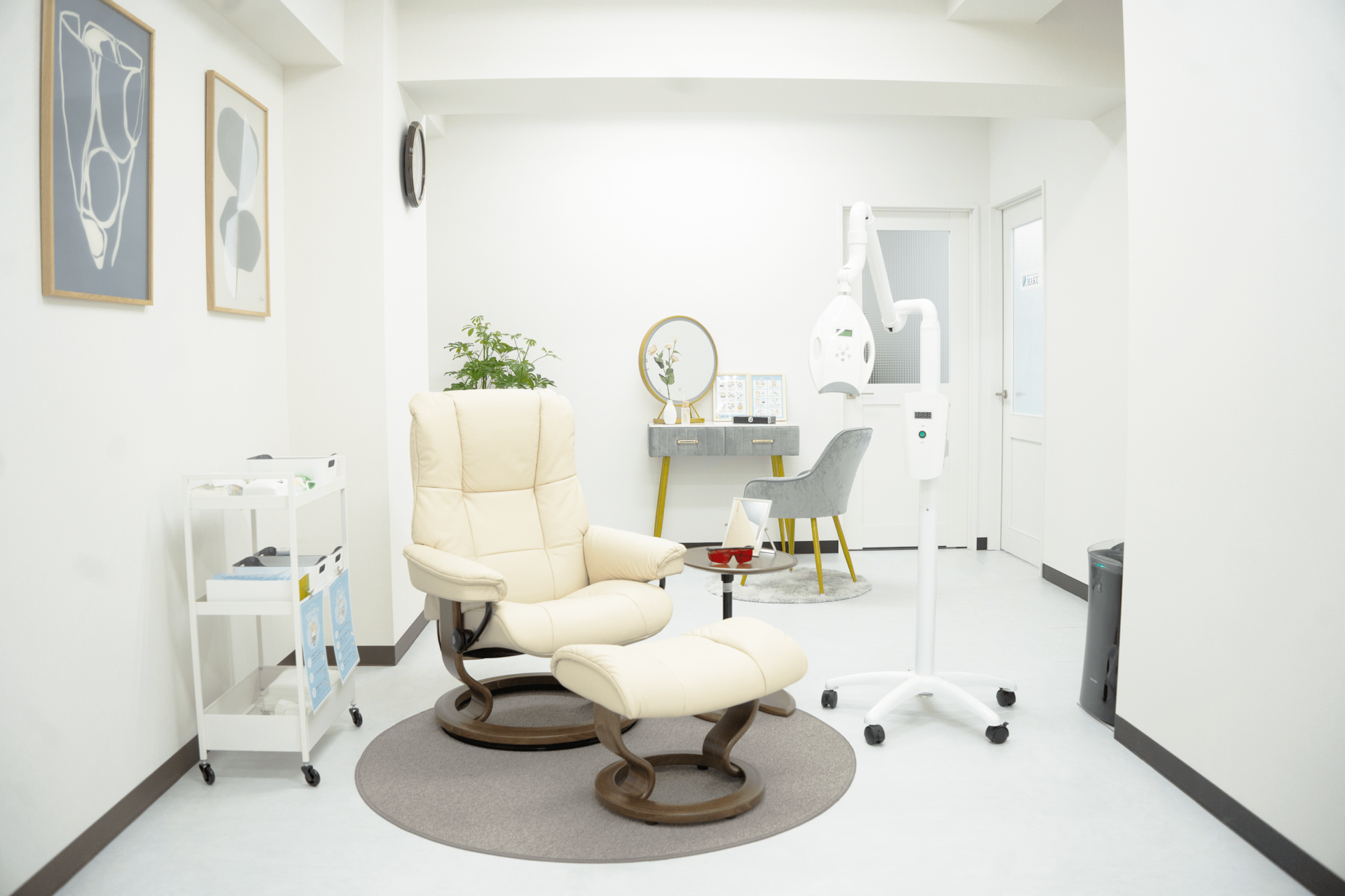 メディカルホワイトニングHAKU センター南店の写真 1