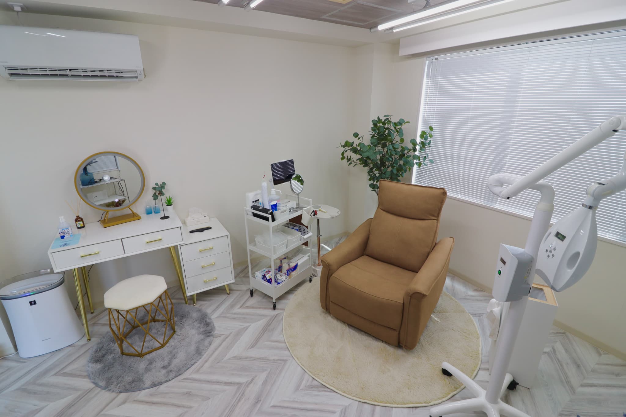 メディカルホワイトニングHAKU 茅ヶ崎南口店の写真 1