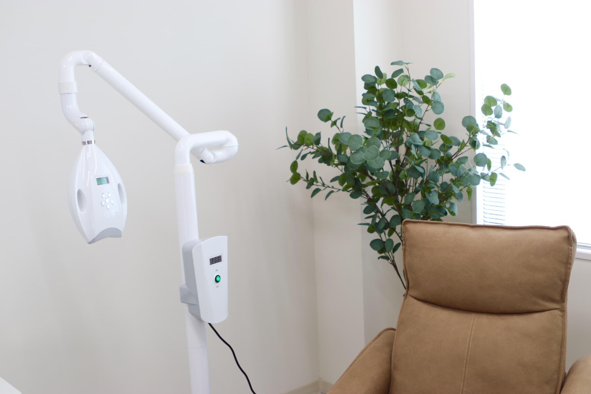 メディカルホワイトニングHAKU 茅ヶ崎南口店の写真 3