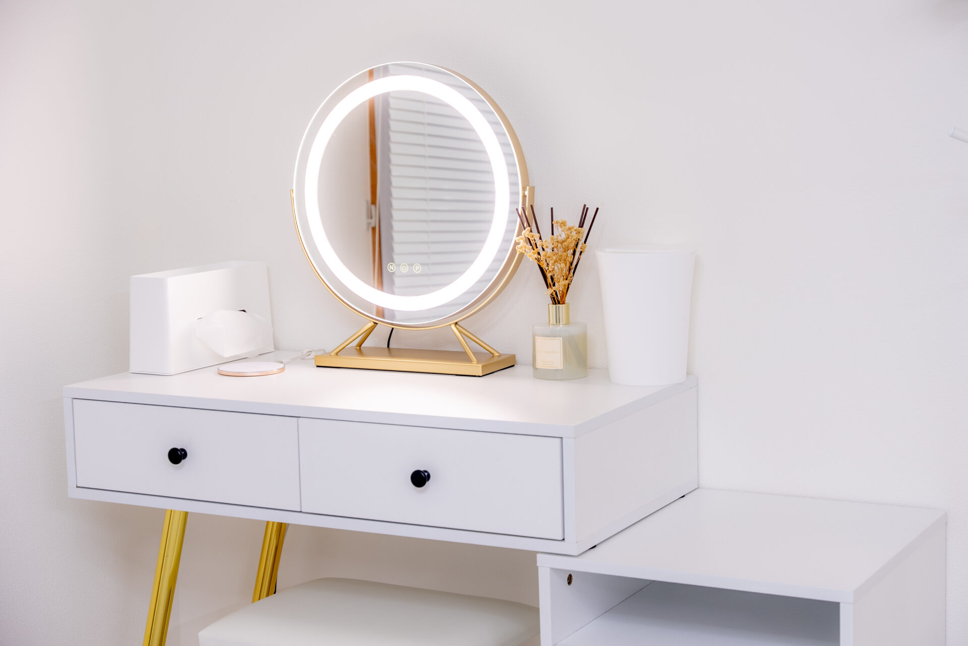 メディカルホワイトニングHAKU 福山店の写真 2