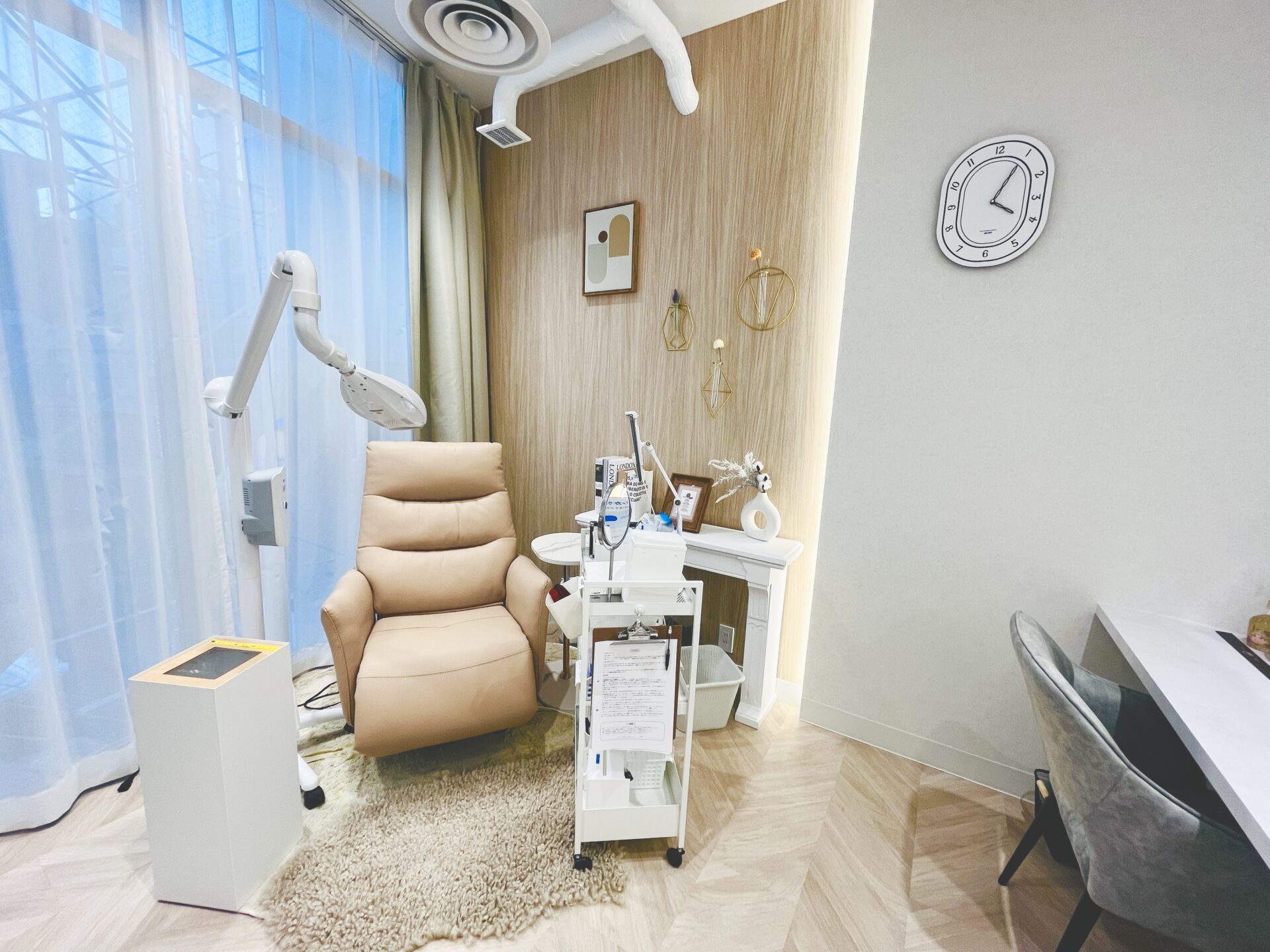 メディカルホワイトニングHAKU 自由が丘店の写真 2