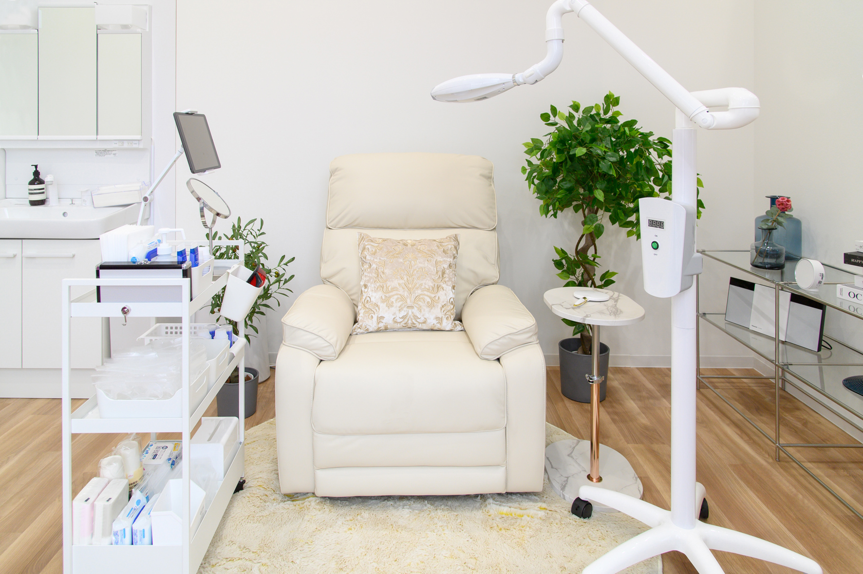 メディカルホワイトニングHAKU 金沢駅前店の写真 2