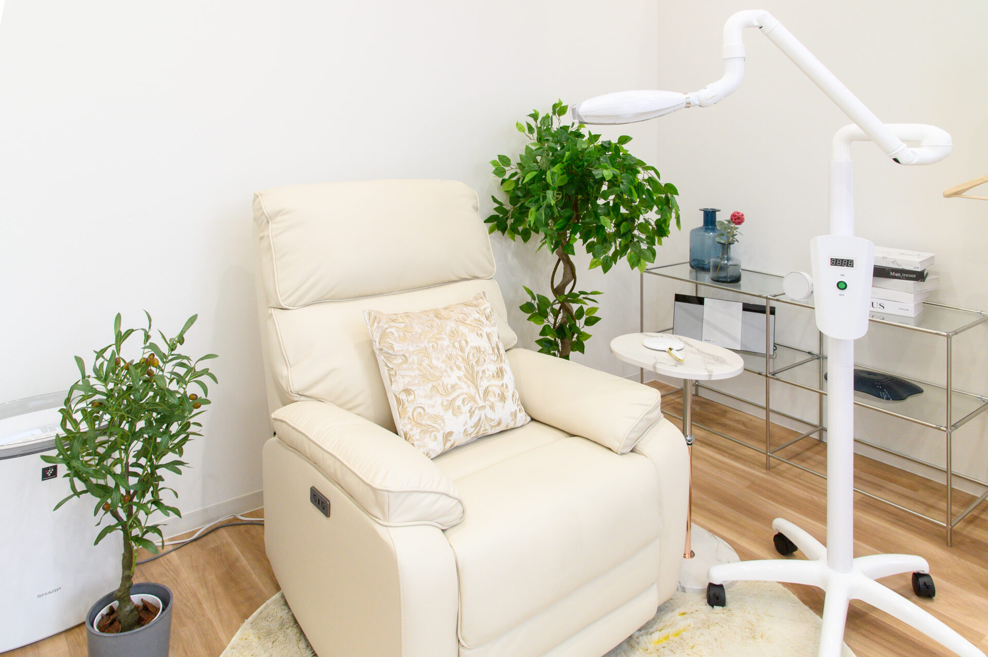 メディカルホワイトニングHAKU 金沢駅前店の写真 4