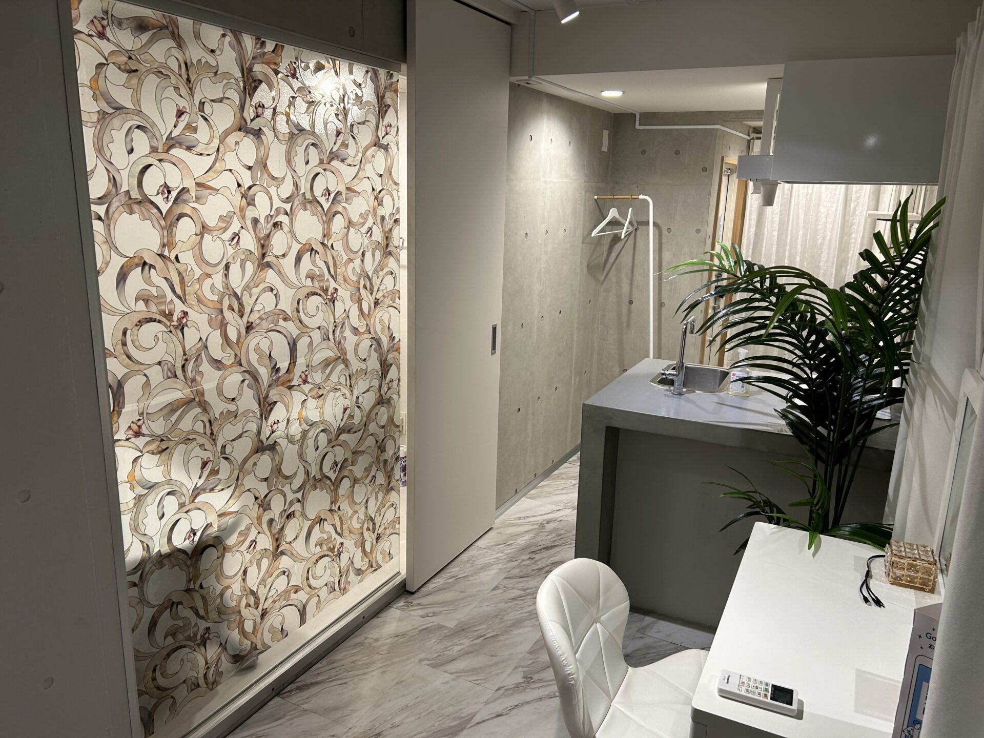 メディカルホワイトニングHAKU 北千住店(旧：千住大橋駅前店）の写真 4