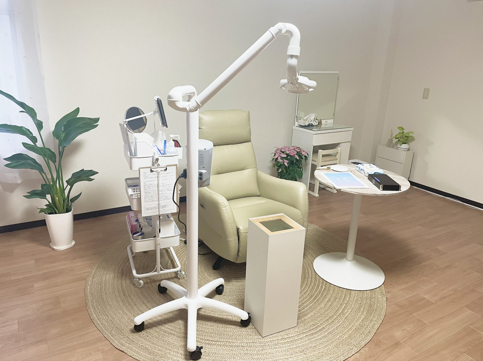 メディカルホワイトニングHAKU 松山店の写真 1