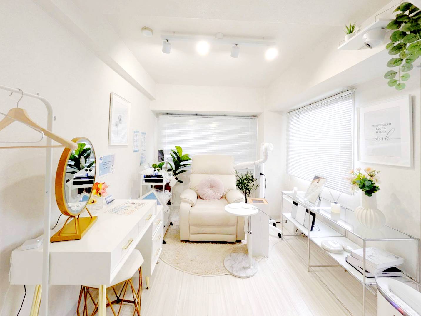 メディカルホワイトニングHAKU 守口市駅前店の写真 1