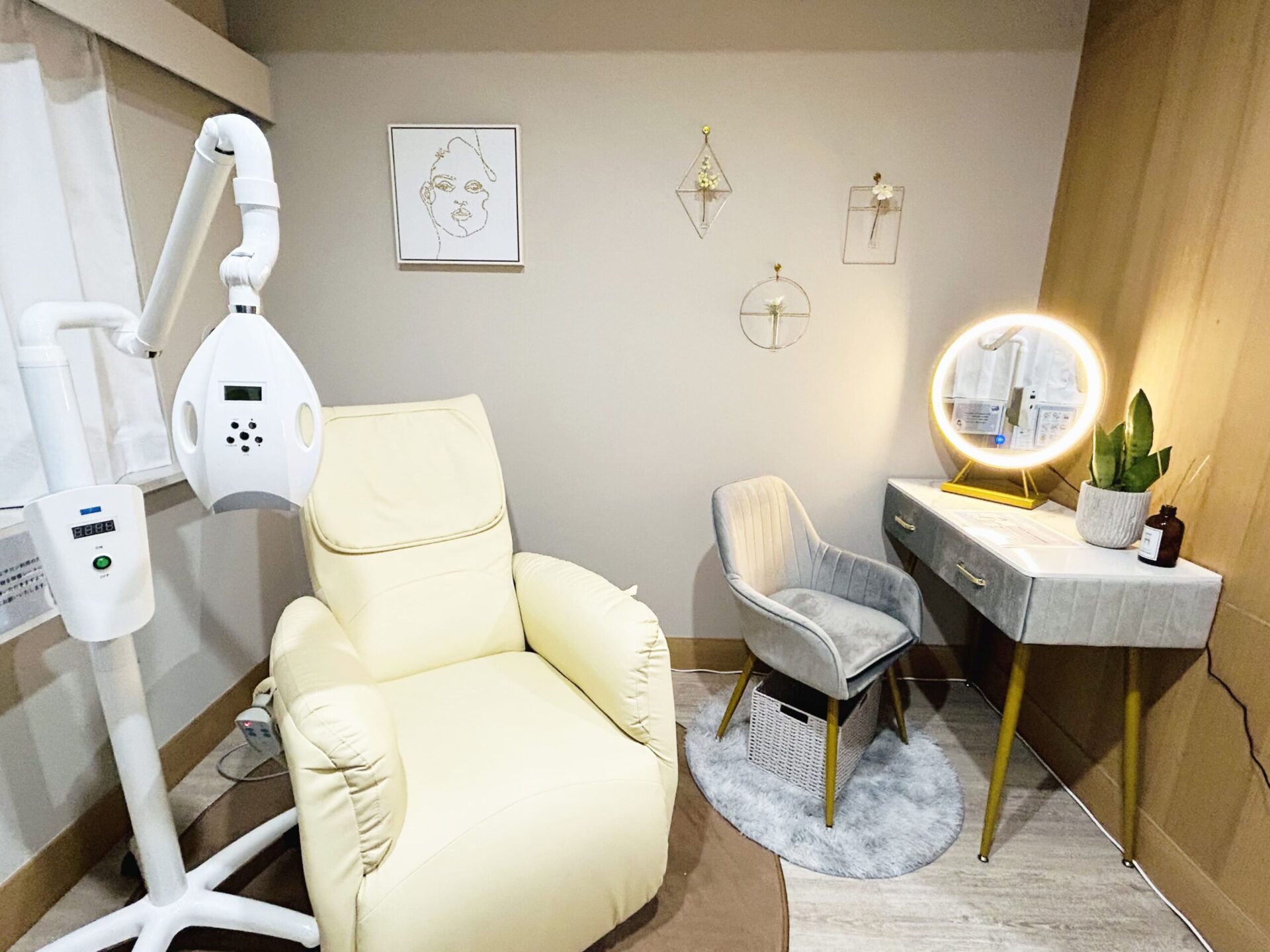 メディカルホワイトニングHAKU 人形町店の写真 5