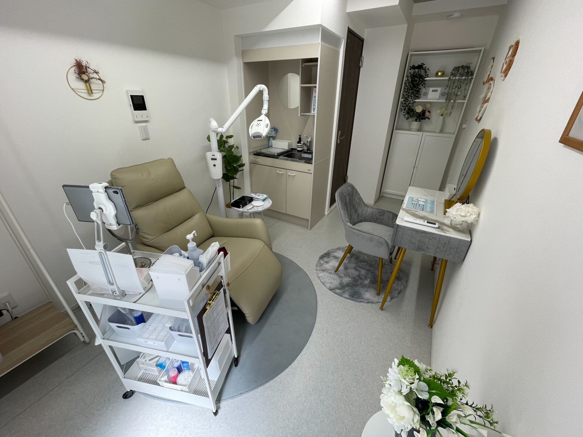 メディカルホワイトニングHAKU 両国店の写真 2