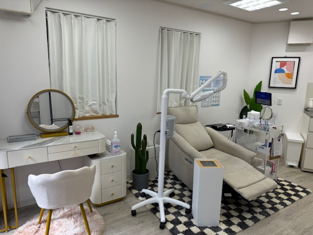 メディカルホワイトニングHAKU 鶴ヶ峰店の写真 2