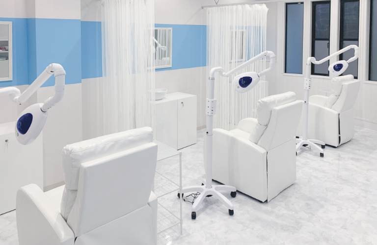 ホワイトニングカフェ 青森店の写真 2