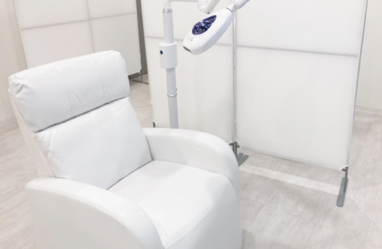 ホワイトニングカフェ 姫路駅前店の写真 4