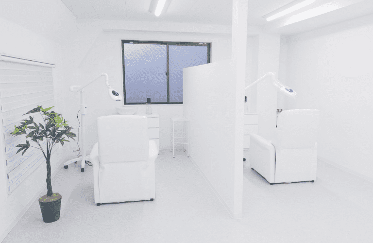 ホワイトニングカフェ 本厚木店の写真 2