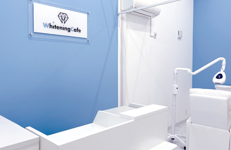 ホワイトニングカフェ 鹿児島中央駅前店の写真 1