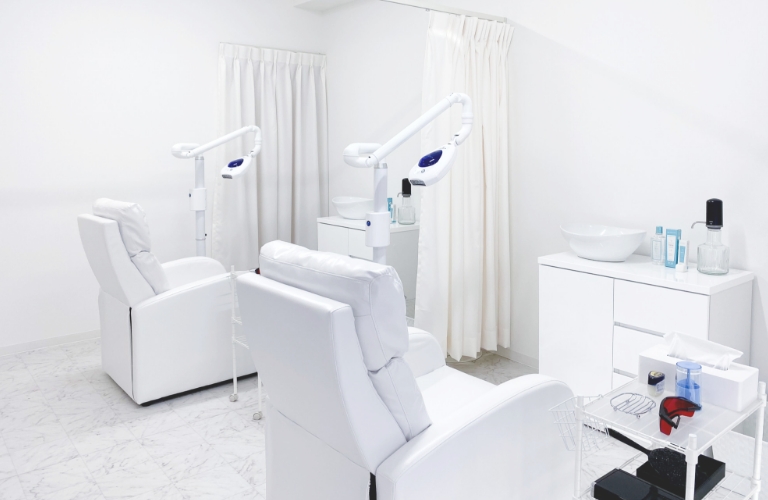 ホワイトニングカフェ 金沢店の写真 1