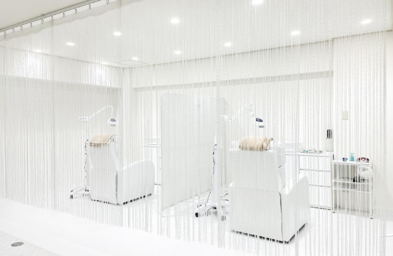 ホワイトニングカフェ 吉祥寺店の写真 2