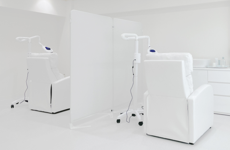 ホワイトニングカフェ 吉祥寺店の写真 3