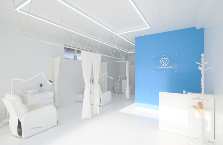 ホワイトニングカフェ 三島店の写真 3