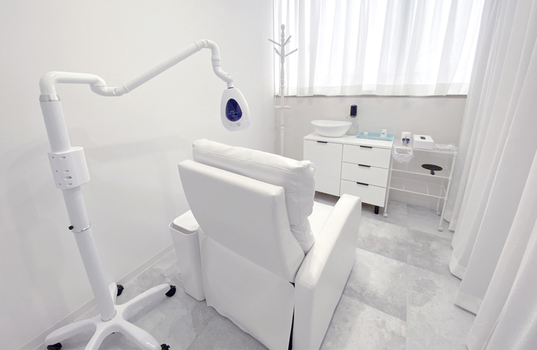 ホワイトニングカフェ 守山店の写真 2