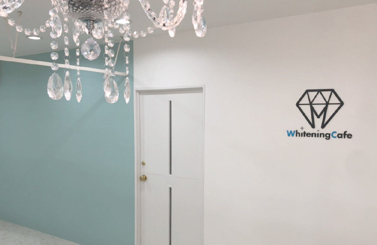 ホワイトニングカフェ 岡山店の写真 2